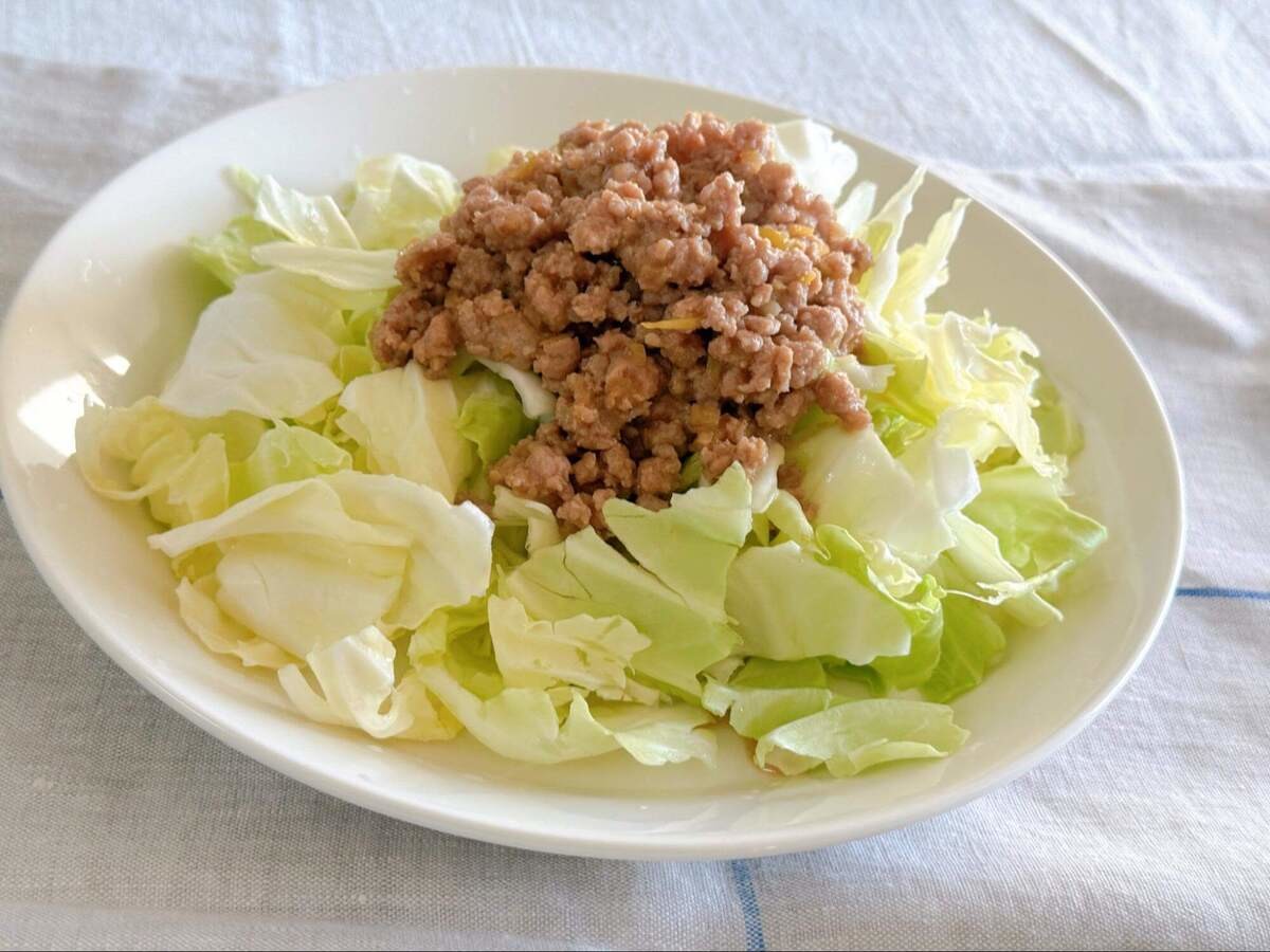 大庭英子さん「キャベツの肉みそがけ」