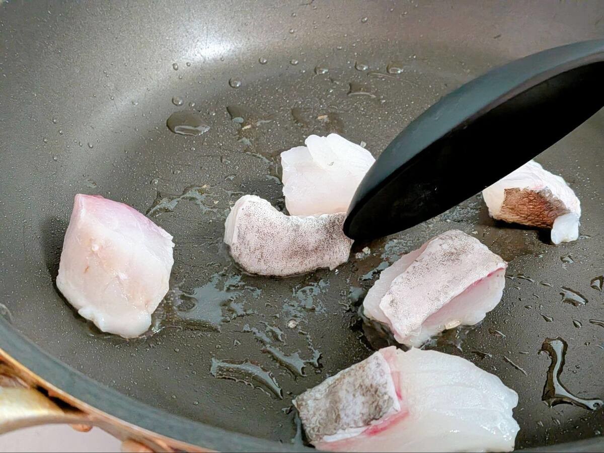 タラと春菊が美味しい！冬チャーハン