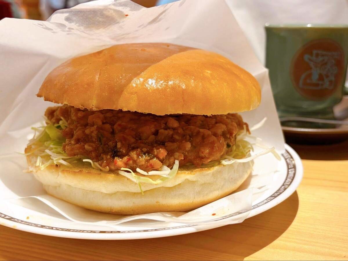 台湾ミンチのコメドムバーガー