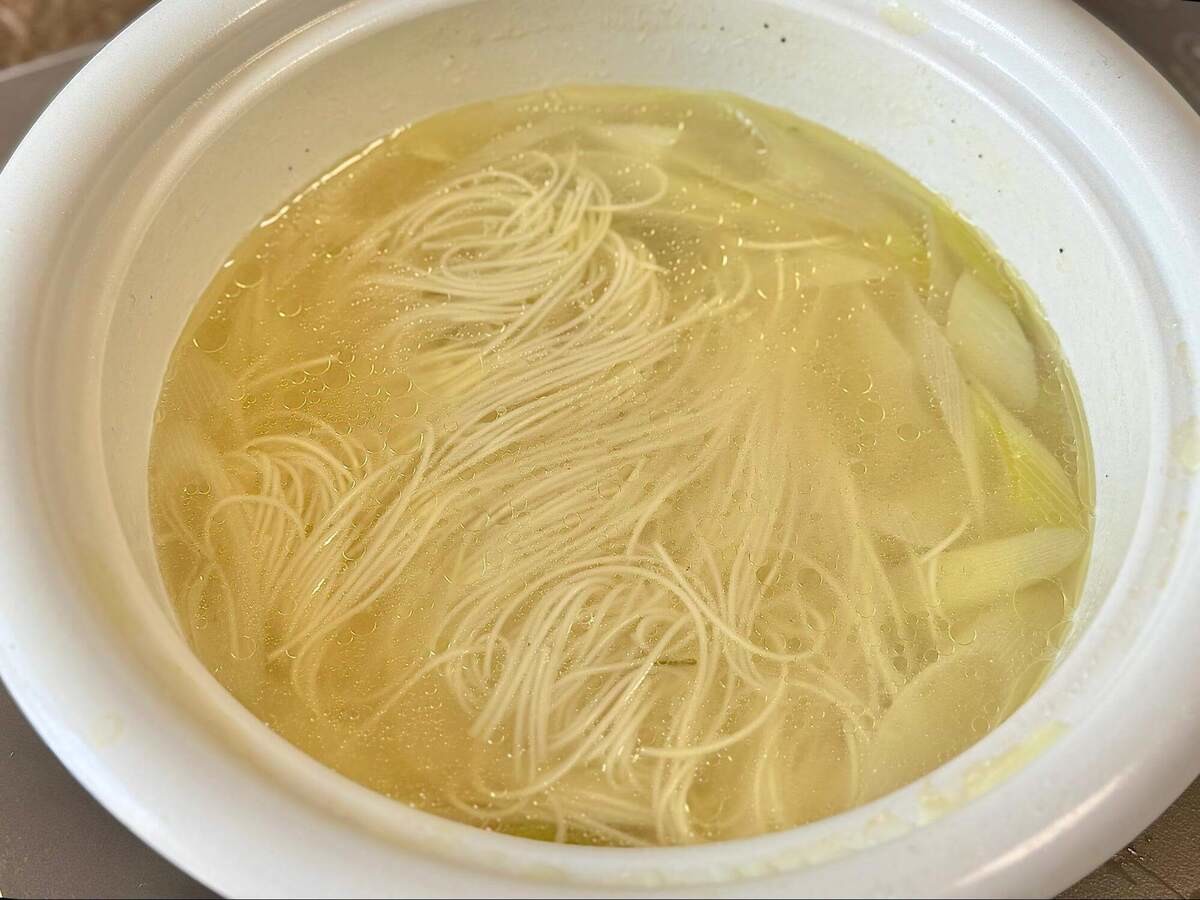笠原将弘さん「鶏豆腐鍋」