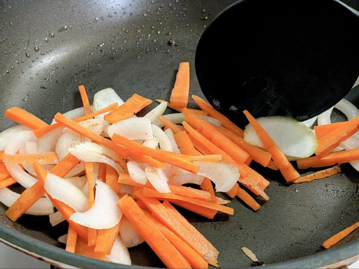 『けんまさきっちん』さん「王将風ニラレバ」のレシピ