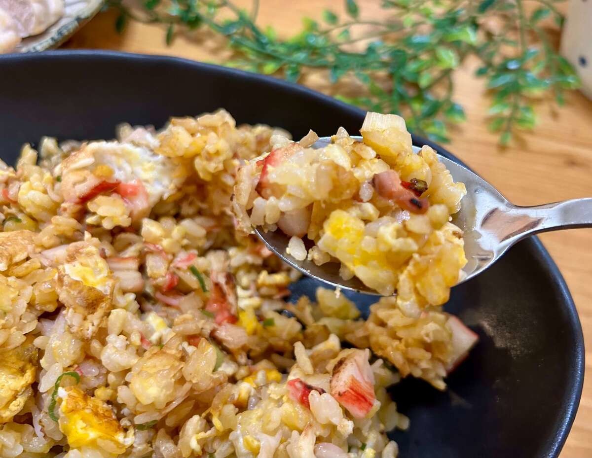 菰田欣也シェフ「カニチャーハン」
