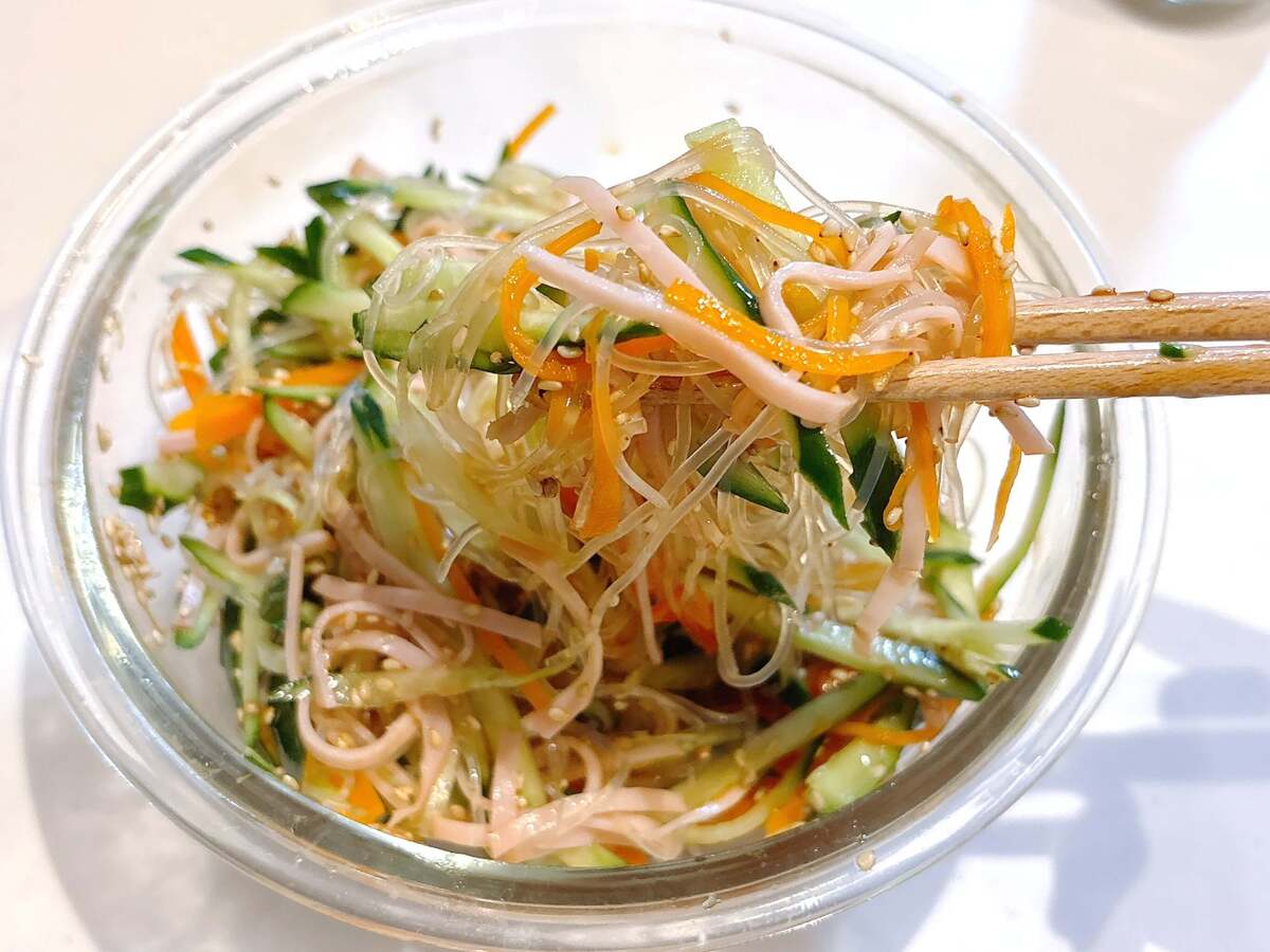 給食の中華風春雨サラダ