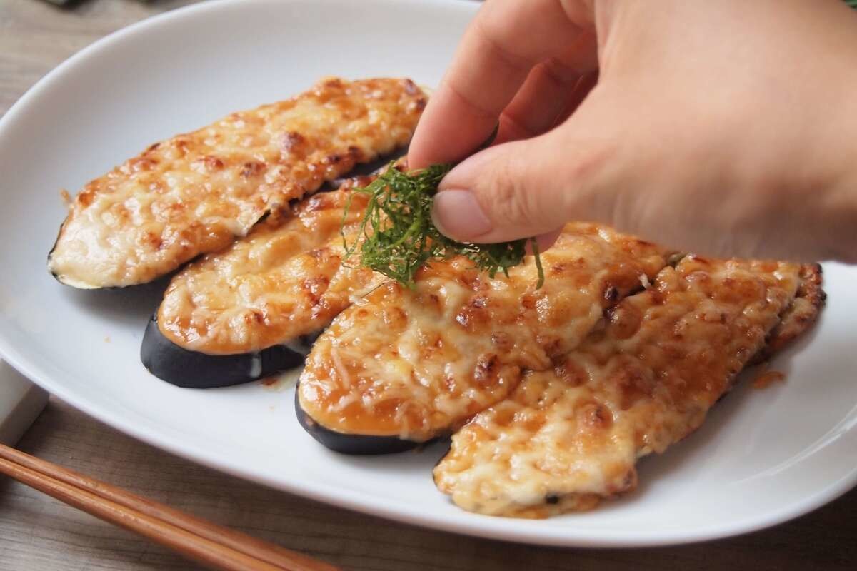 あさごはんチャンネル「ナスの味噌チーズ焼き」
