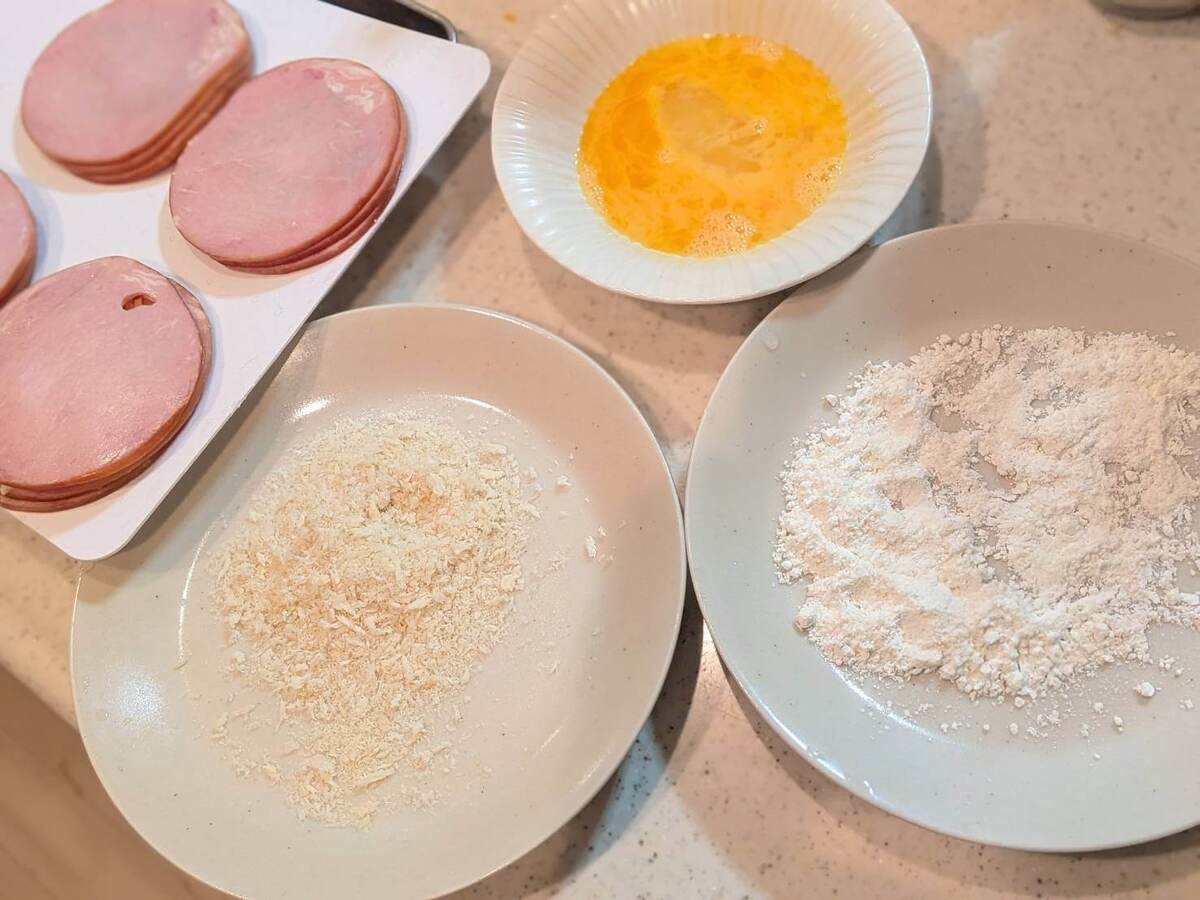 笠原将弘さん「いそべハムカツ」