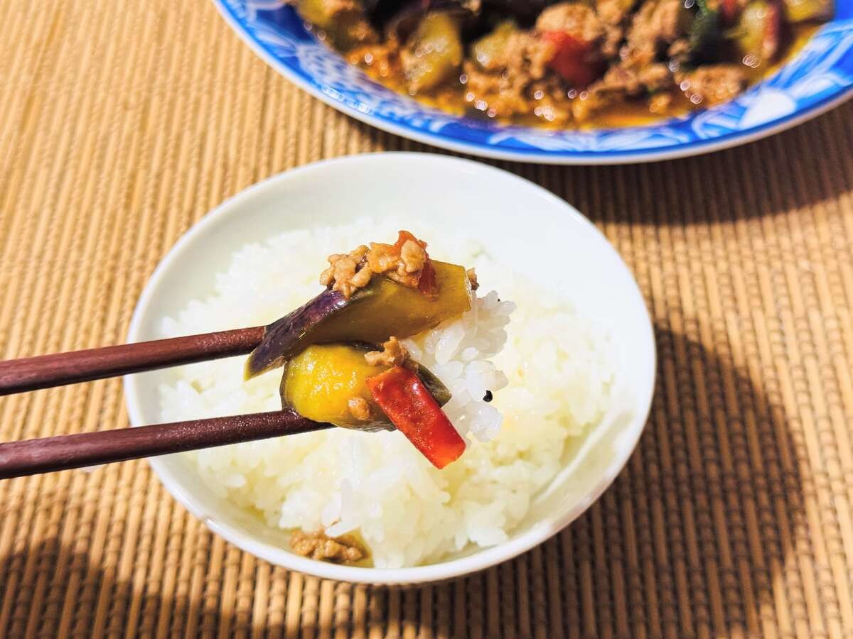 なすとトマトの肉そぼろ