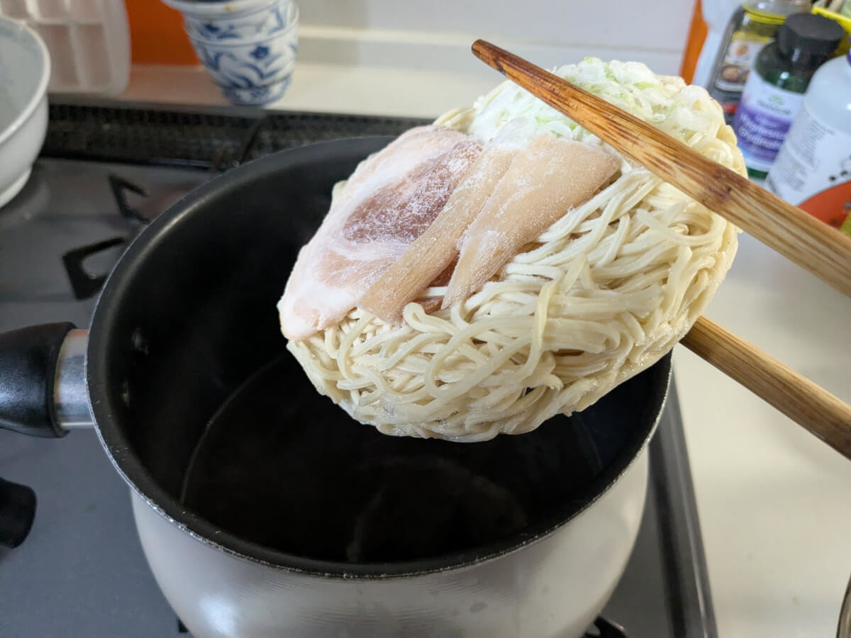 ベルク「冷凍ラーメン」