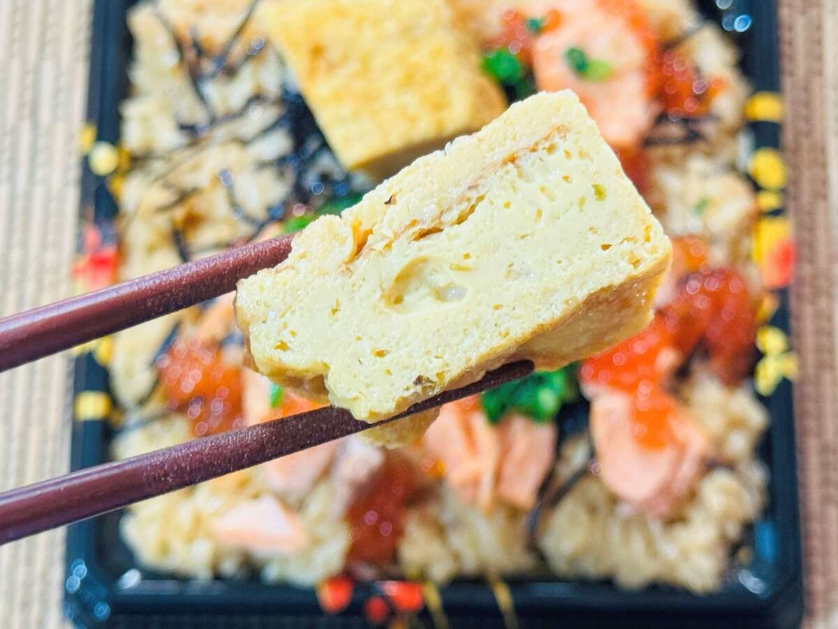ケンちゃん玉子焼と店内炊飯!鮭はらこ飯