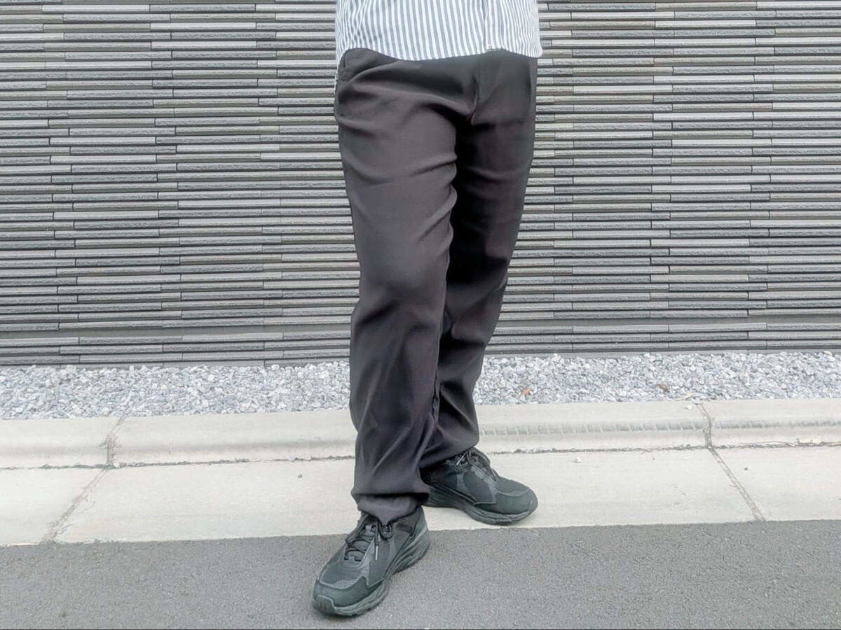 NOBIRUNOストレッチパンツ