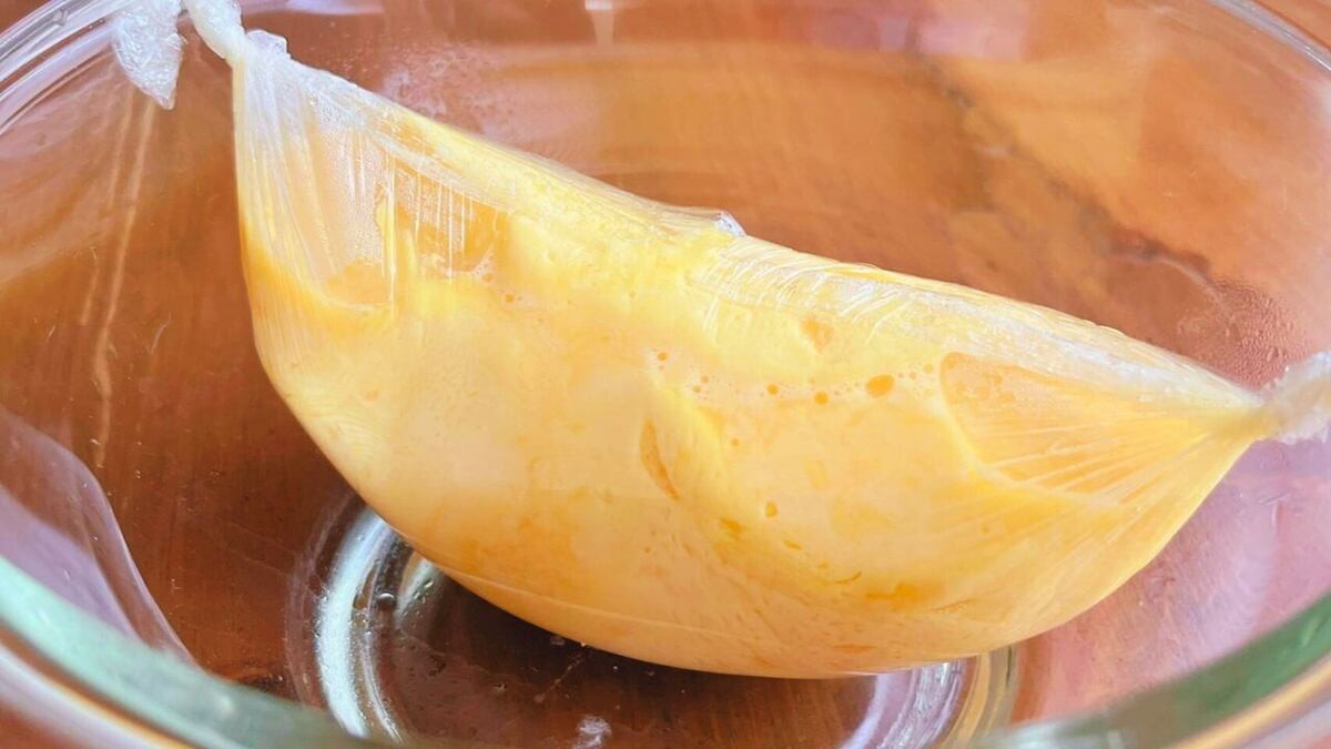 「爆速チーズオムレツ」のレシピ