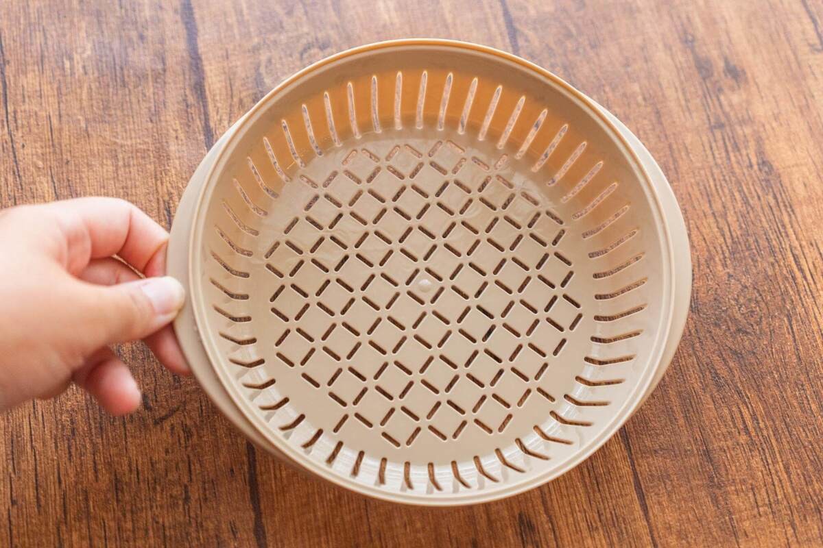 ザル付きでさらに進化！電子レンジで簡単にラーメン調理