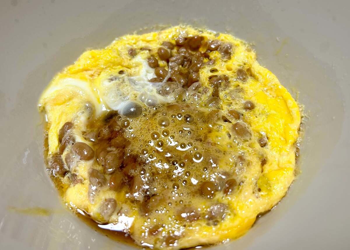 山本ゆりさん「レンチン納豆チャーハン」のレシピ