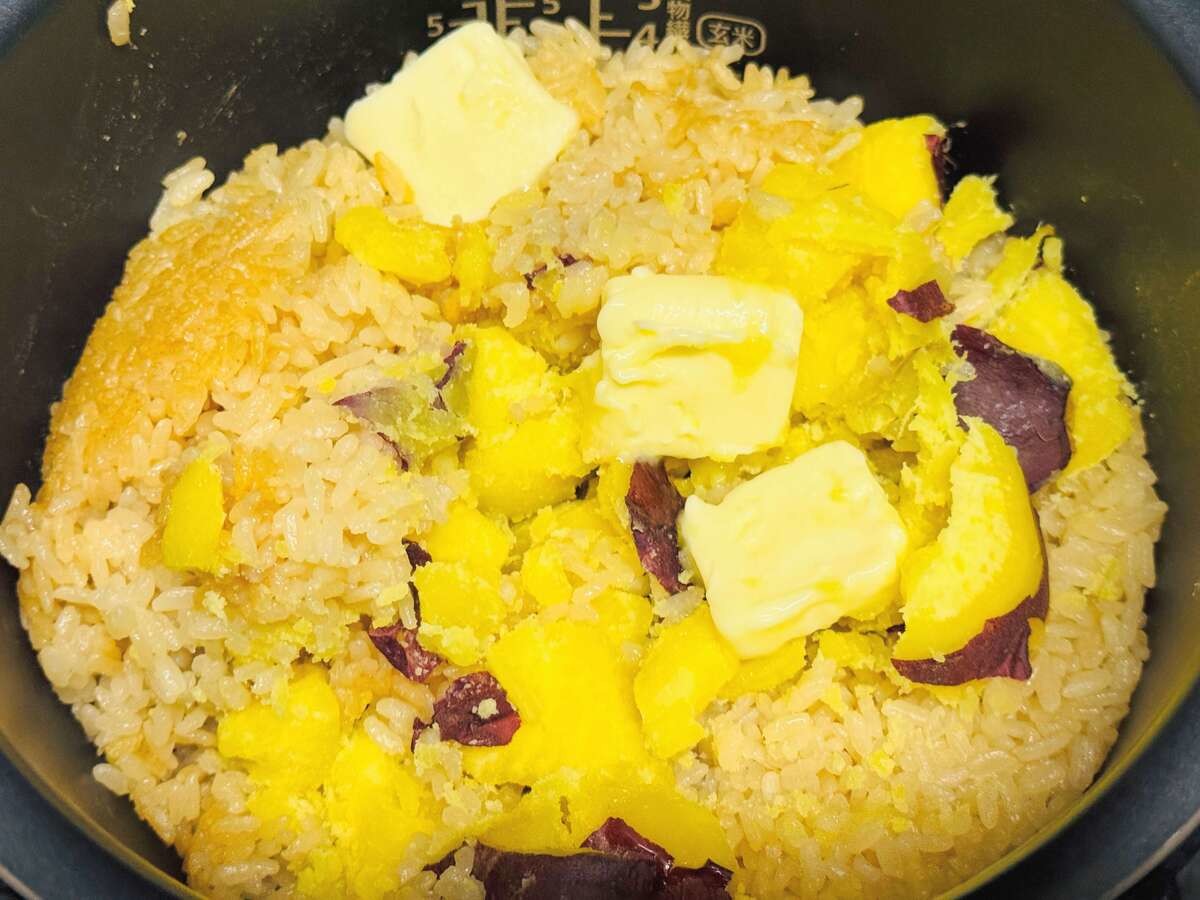 丸ごとさつまいもの炊き込みごはん
