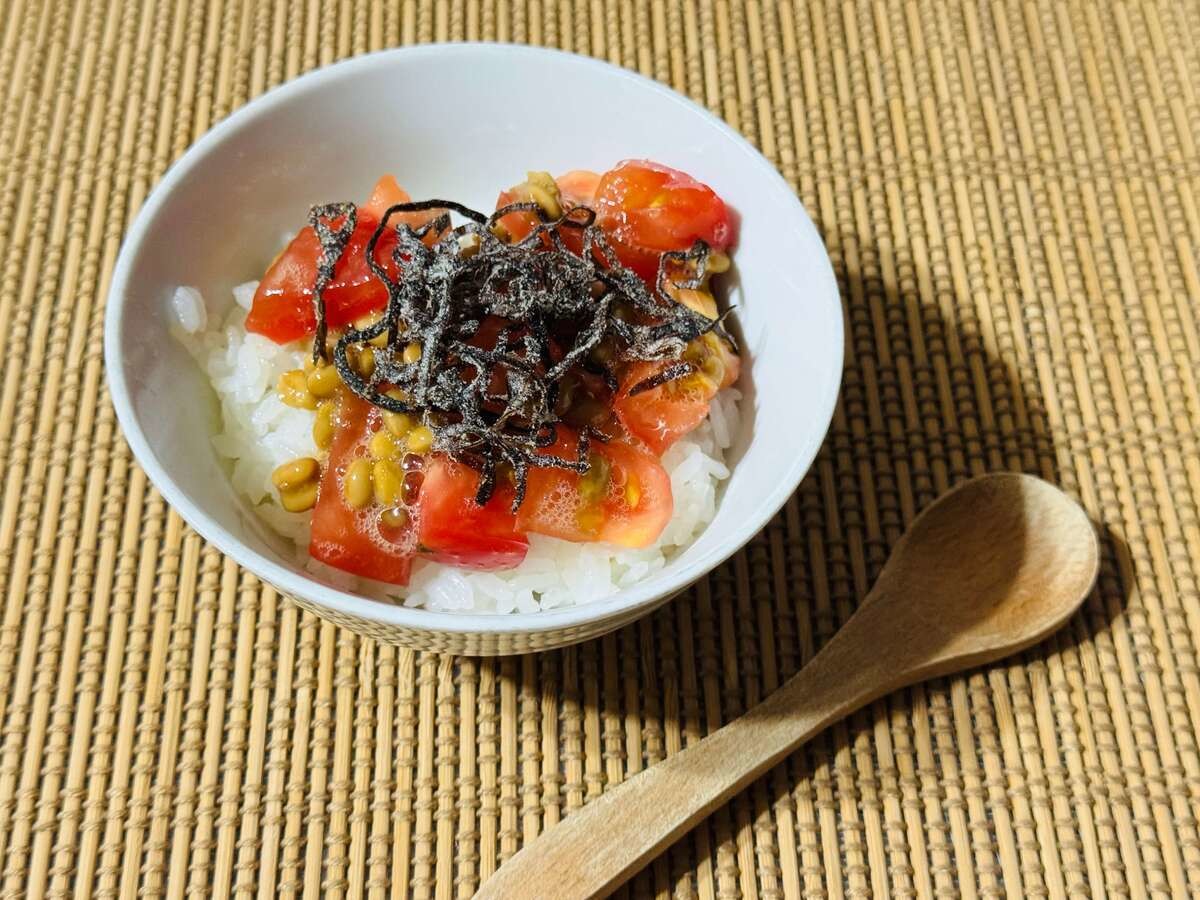 家事ヤロウで農家さんが紹介『トマトの納豆めし』