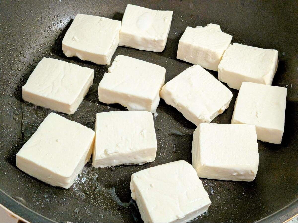 モランボン公式「ジャンで作る豆腐ステーキ」