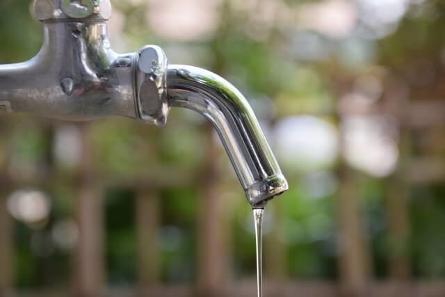 洗濯機の「水栓」開けっ放しはNGって本当?