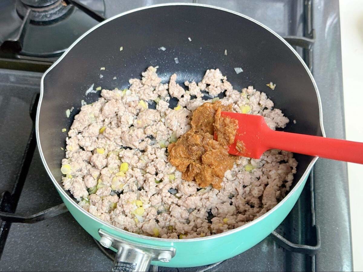大庭英子さん「キャベツの肉みそがけ」