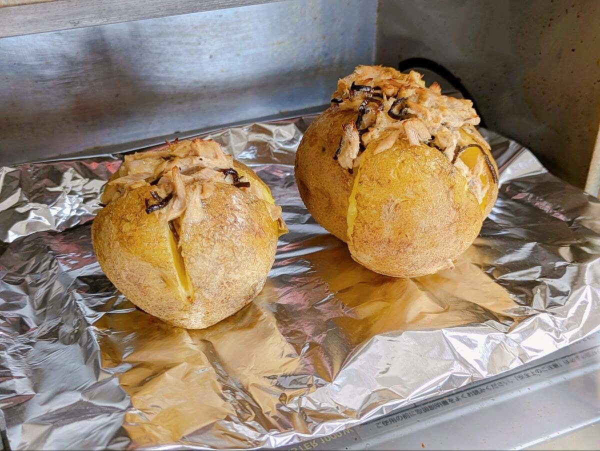 くらこん「塩こんぶでジャケットポテト」のレシピ