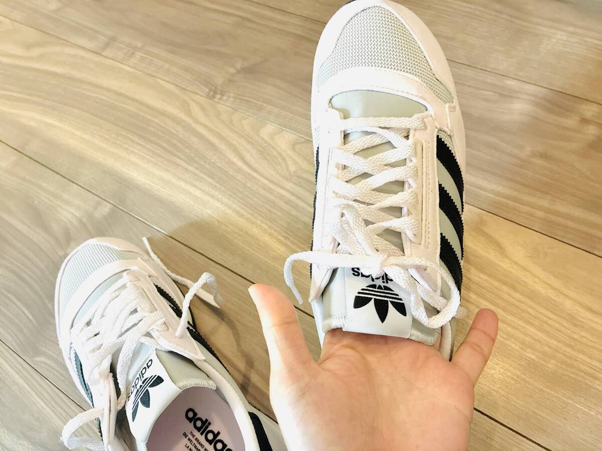 スニーカーの靴紐、もう結ばなくていいの！？