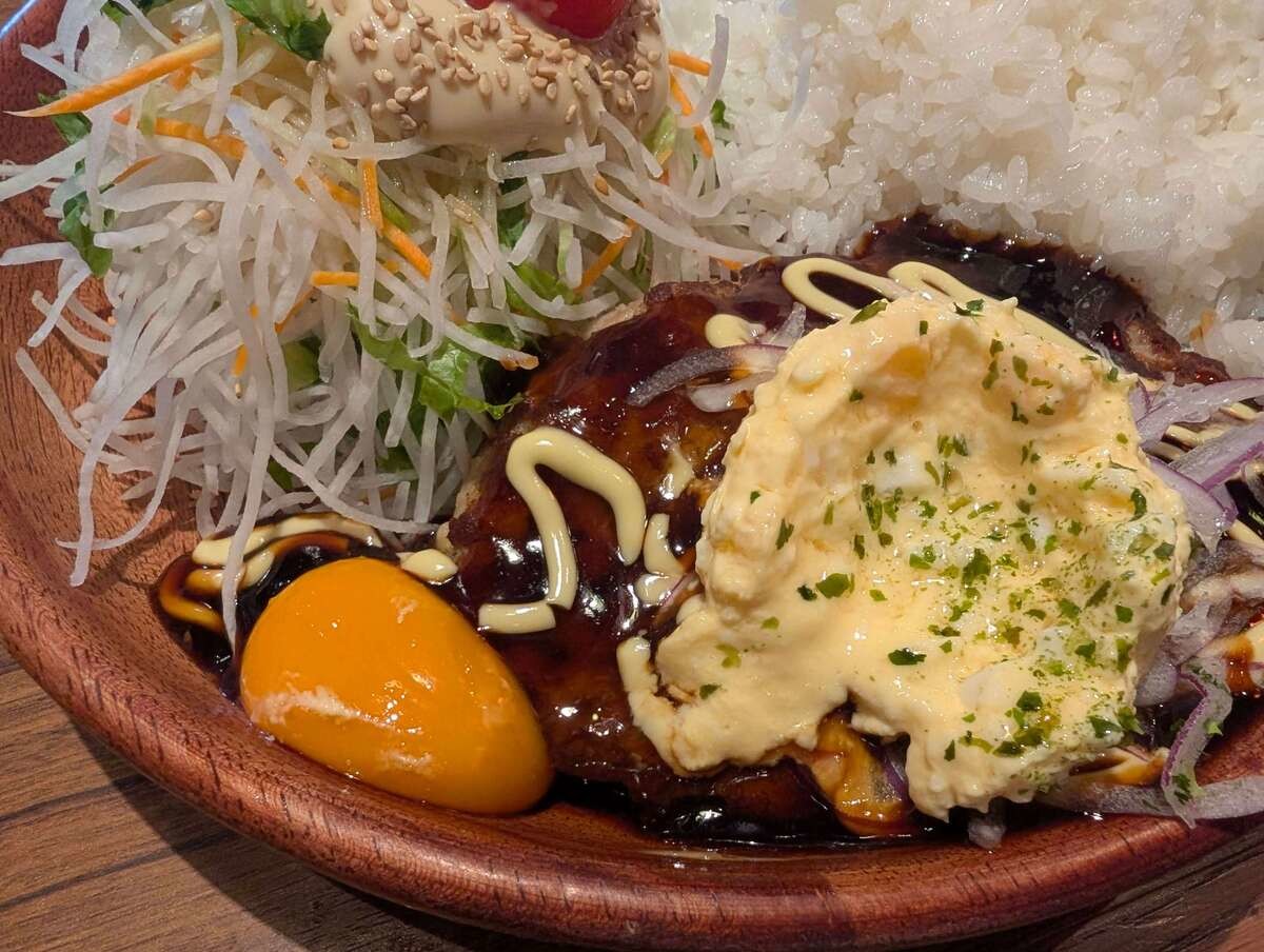 日本の秋に、月見ハンバーグ。