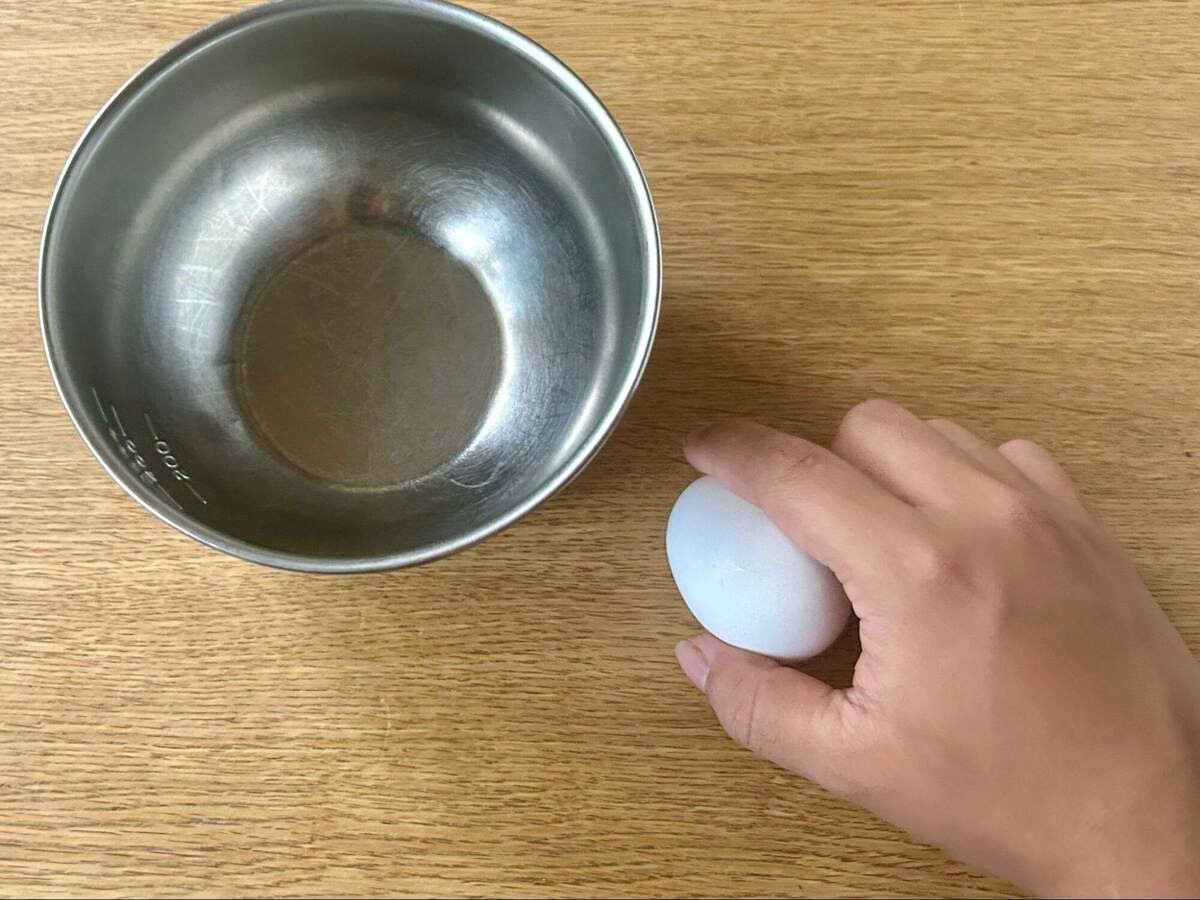 食品業界の大手企業が教える卵の割り方