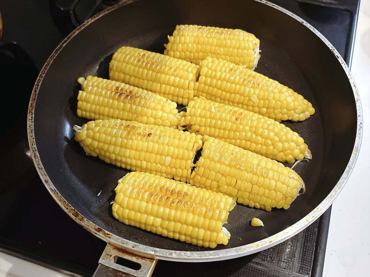 焼きとうもろこし