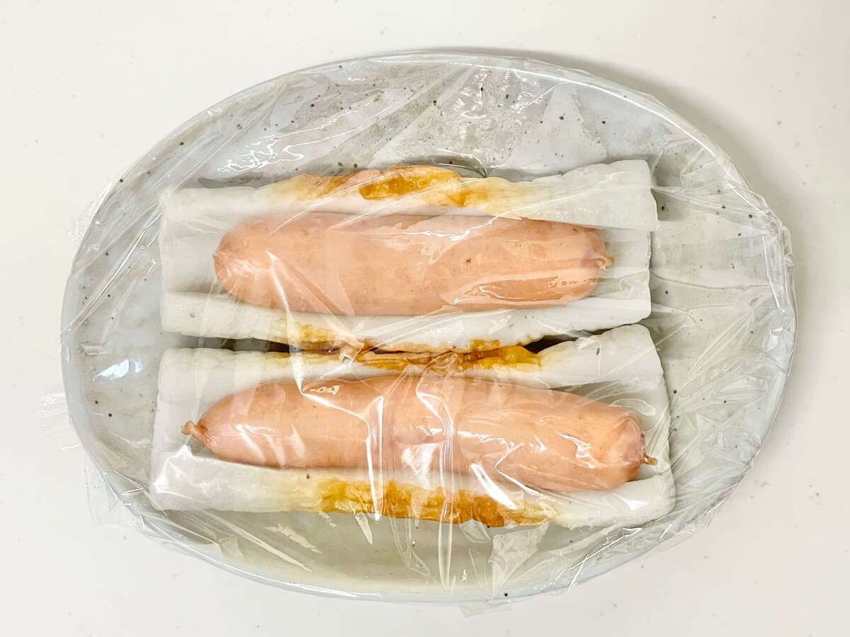 丸大食品公式「燻製屋、ちくわに挟まれる」のレシピ