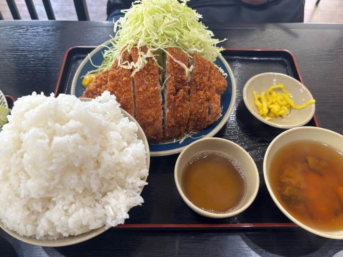 『とんかつ三州屋』