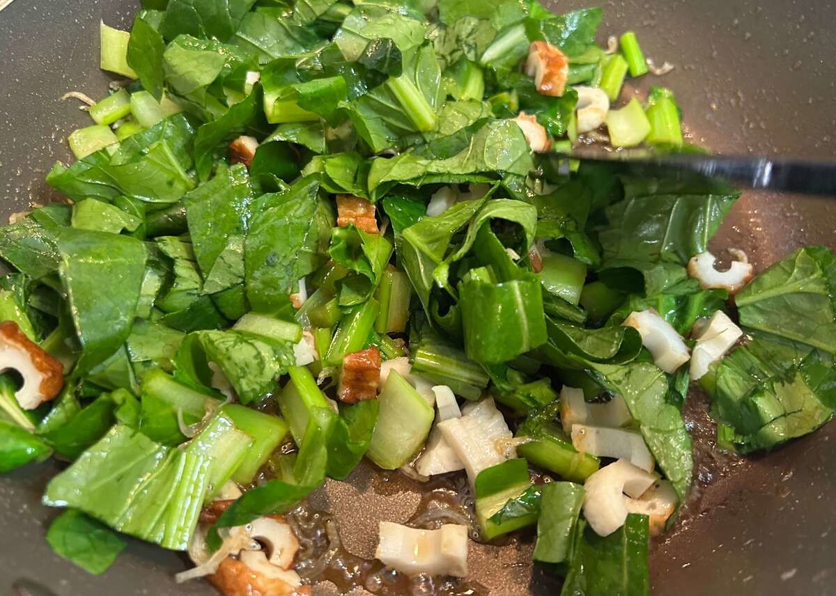 まりこさん「小松菜焼きめし」のレシピ