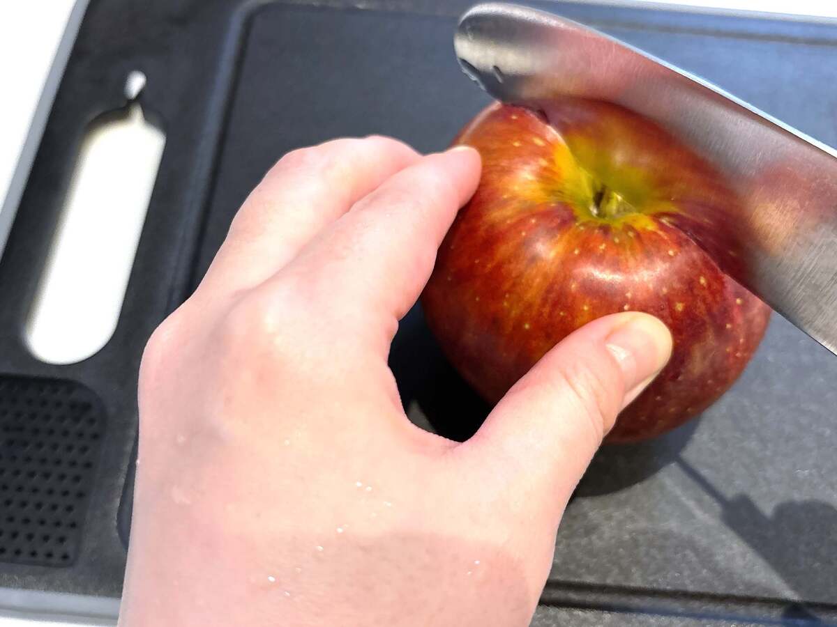 りんご……手で割るの!?