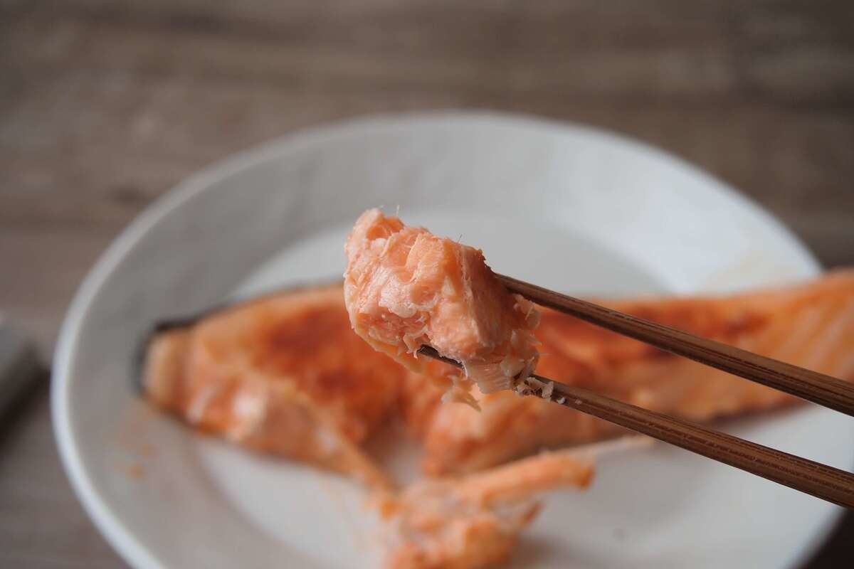 上田勝彦さんの「生臭さをなくす魚の焼き方」