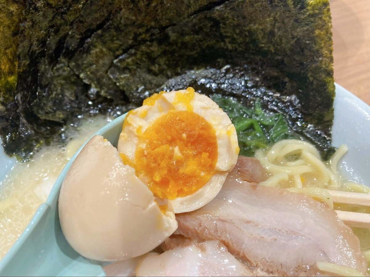 塩とんこつラーメン
