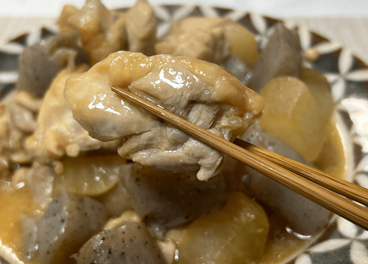 まりこさん「鶏もも大根の味噌煮込み」のレシピ