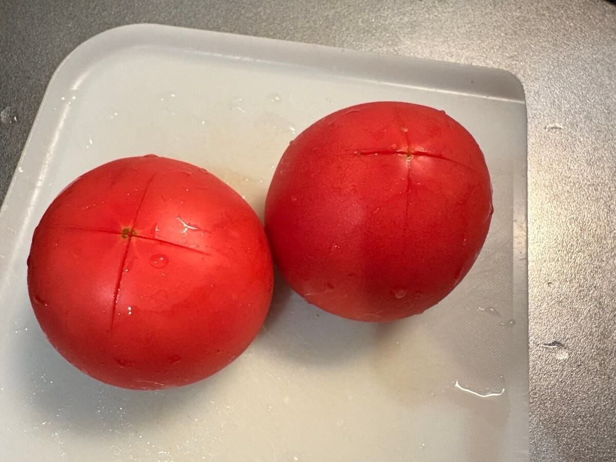 丸ごとトマトの冷たいおでん