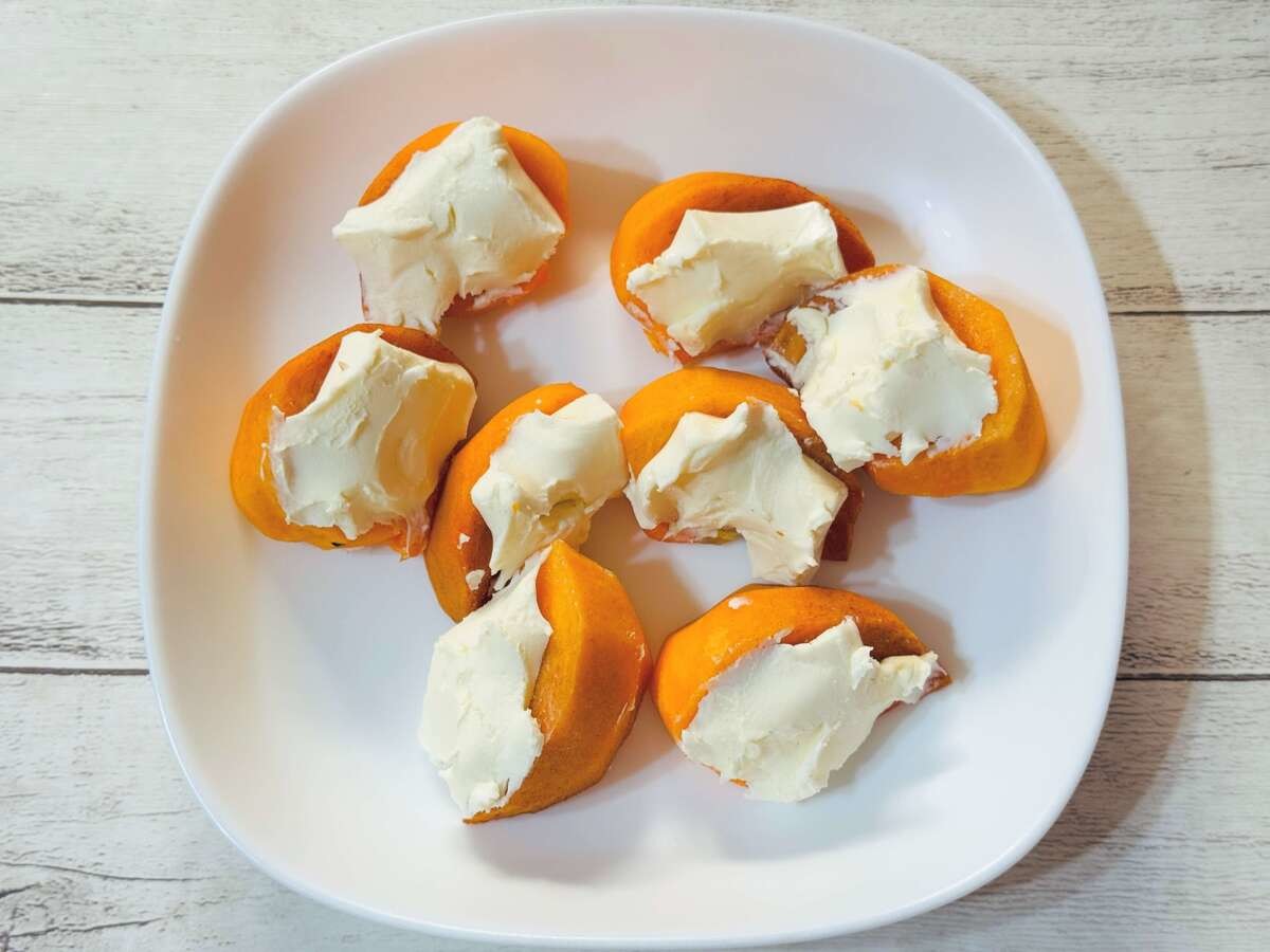 山本ゆりさんの「柿の一番好きな食べかた」