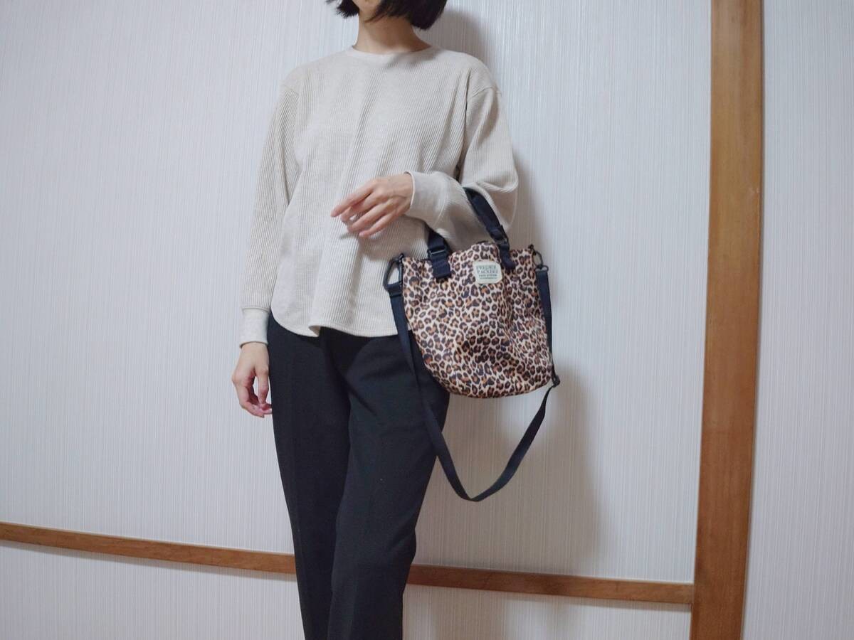 「ユニクロ冬服」カーディガン&シャツ