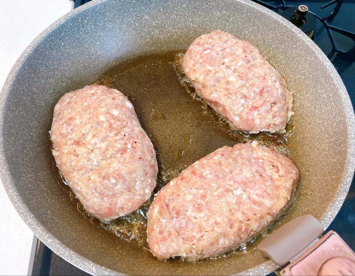 「元店長がこっそり教えるびっくりドンキーのハンバーグ」のレシピ