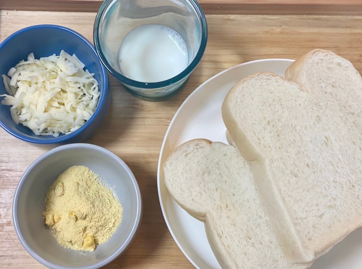 食パンについている白い粉の正体は？