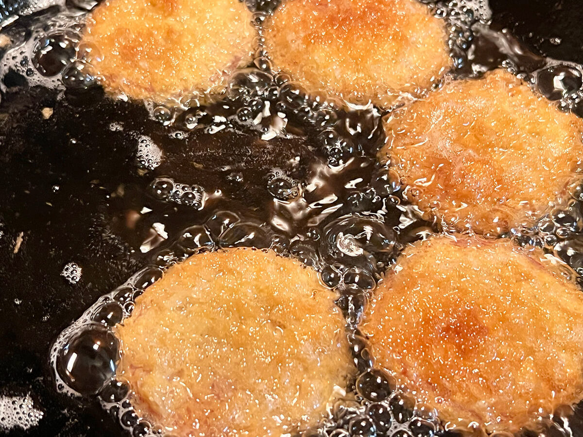 揚げたて最高】笠原将弘シェフ直伝！究極の「ハムカツ」レシピ＆3種