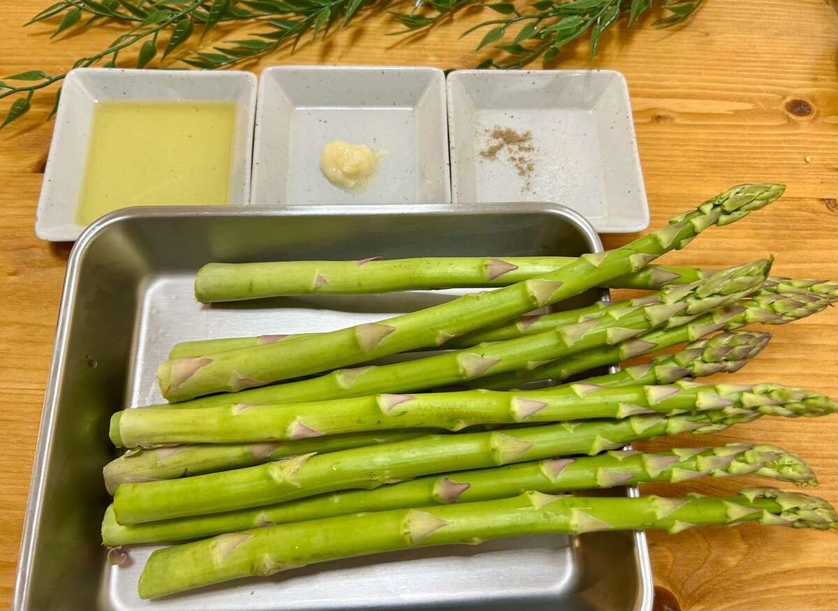 まりこさん「焼きアスパラ」
