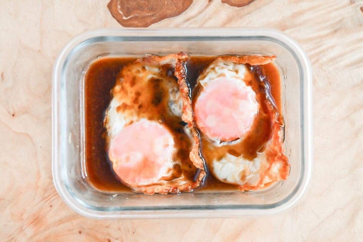 「目玉焼きのオイスターソース漬け」のレシピ
