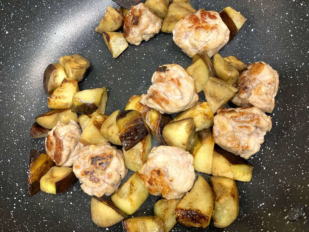 タサン志麻さん「豚肉とナスのニンニクポン酢」