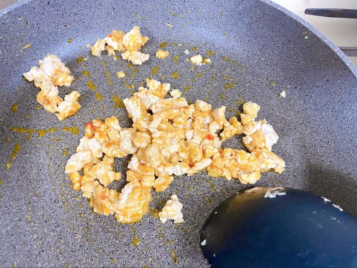 河野雅子さん「オクラと鶏肉のマーボー豆腐」