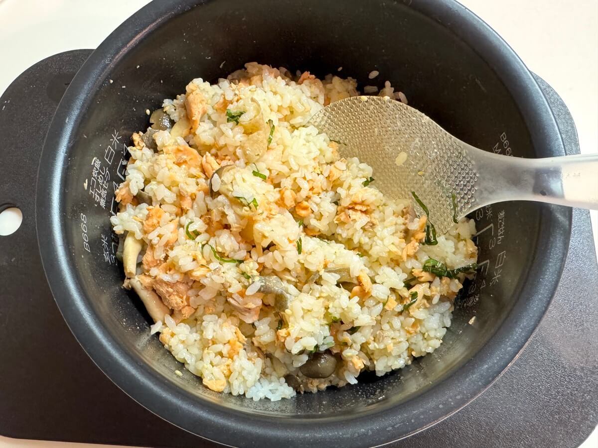 ウワサのお客さま「鮭ときのこの混ぜご飯」