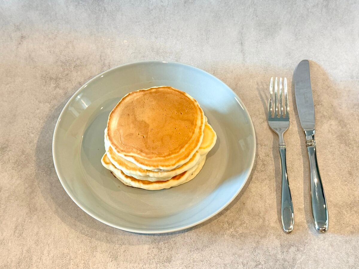 水だけでもちもちホットケーキ