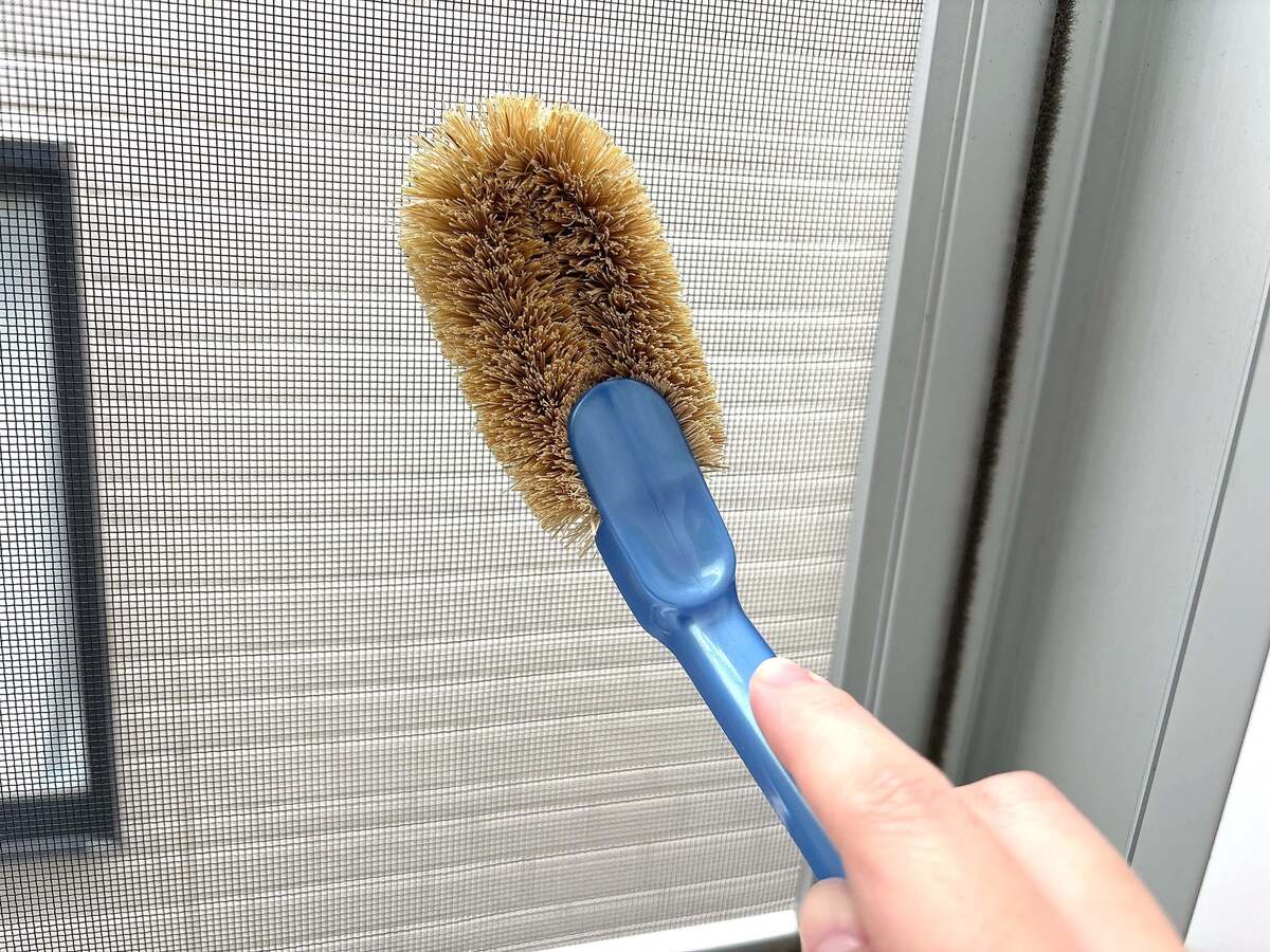 網戸のNGな掃除方法