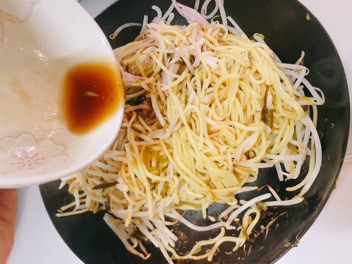 もやしと高菜の焼きそば