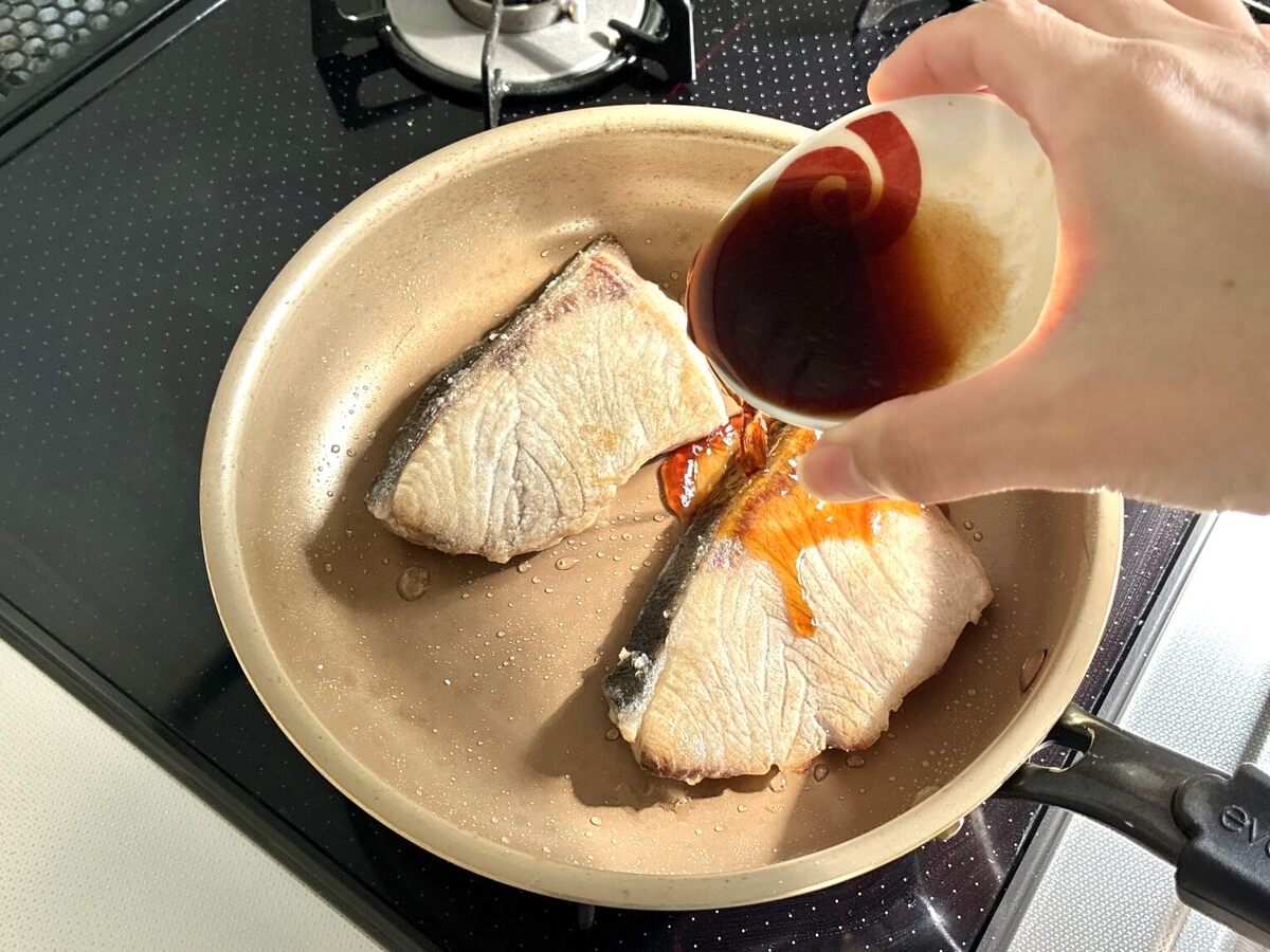 ウエカツさん「ぶりの下ごしらえ」