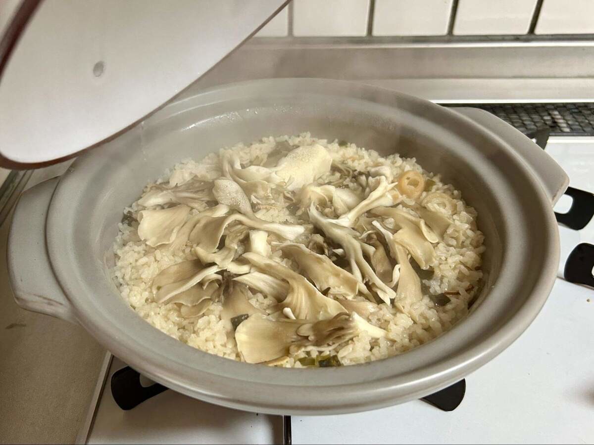 永谷園公式「舞茸の炊き込みご飯」