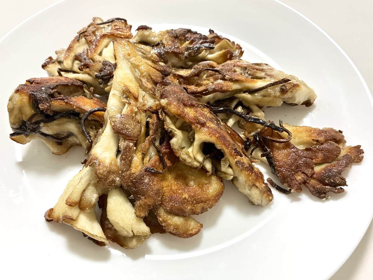 衣が美味しい 雪国まいたけの塩昆布唐揚げ